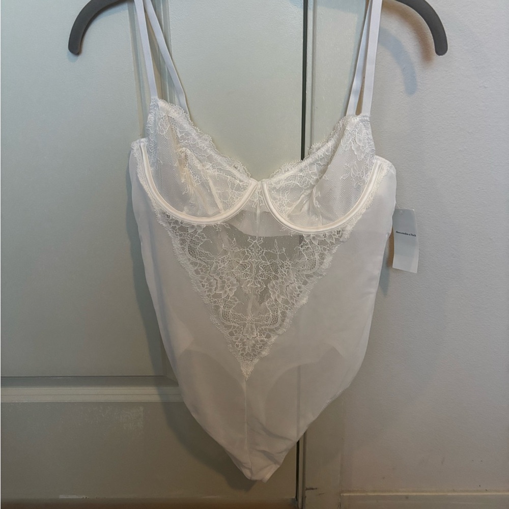 NWT Abercrombie and Fitch white lace bodysuit